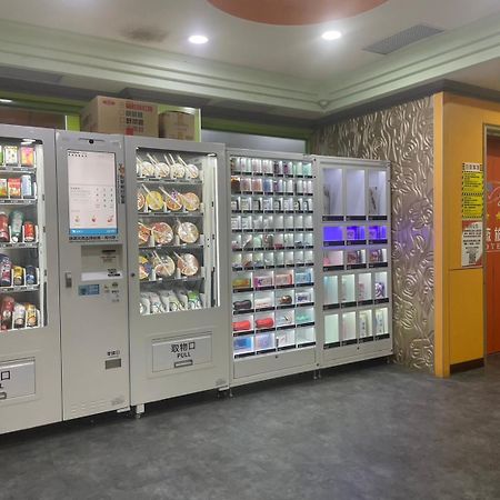 A22 Wei Lu Hotel Чжунлі Екстер'єр фото